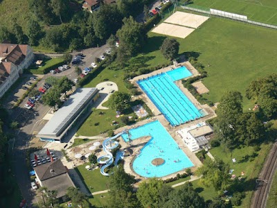 Schwimmbad Nau
